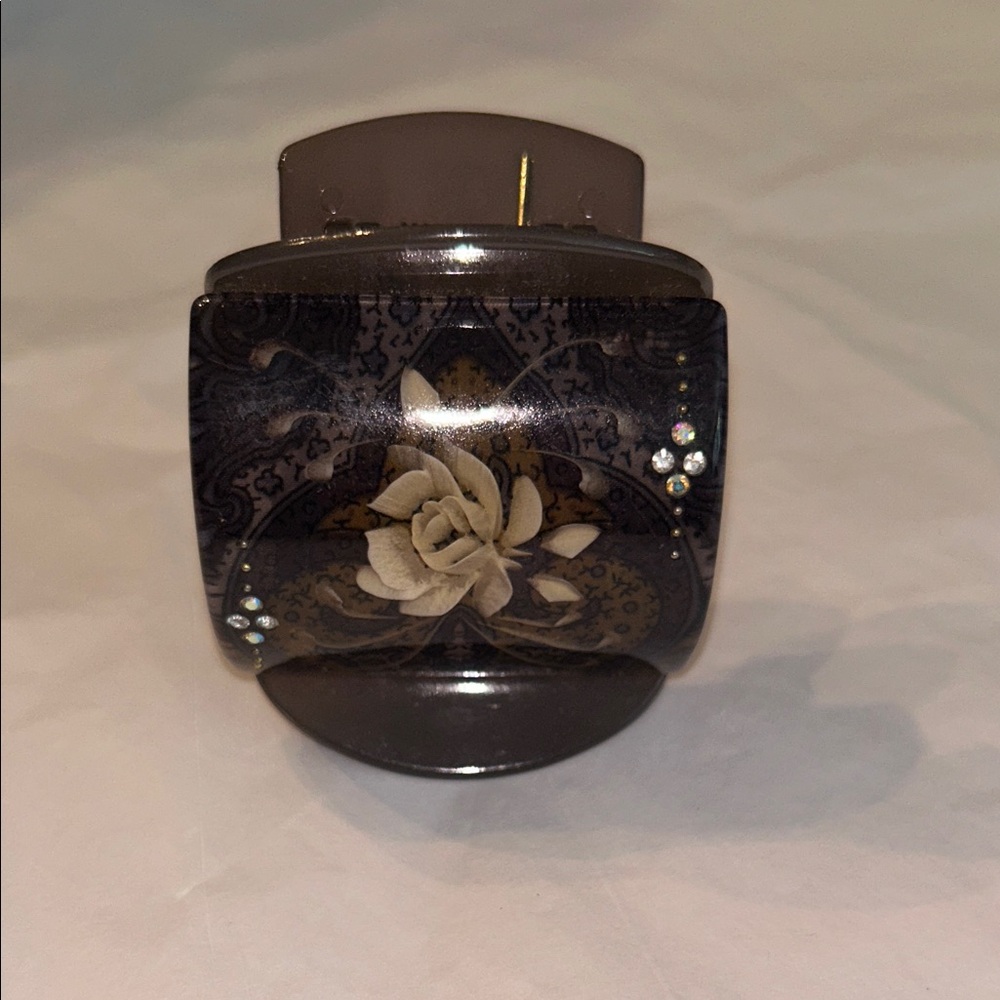 Trendy Boutique Brown Floral Hair Clip - Picture 5 of 7